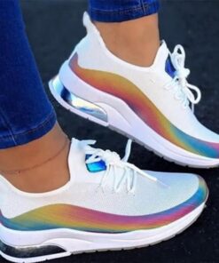 Zračne superge na vezalke